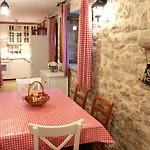 Stone Aria Apartmán *