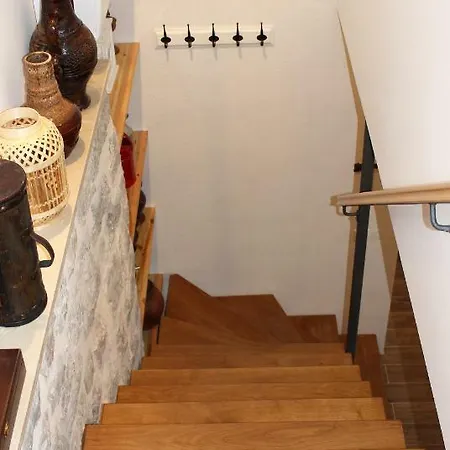Lägenhet Stone Aria
